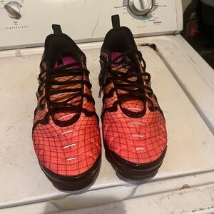 Nike vapor max plus size 11 in good condition